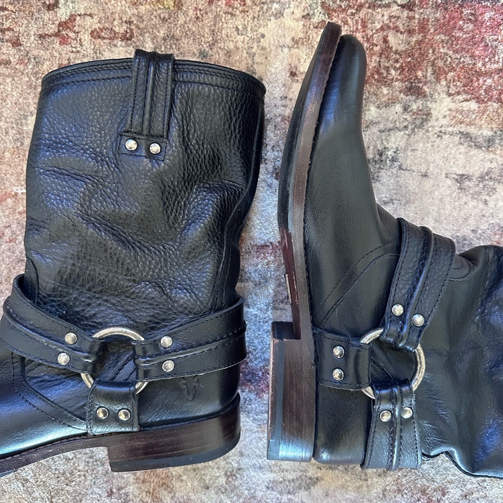 Frye Maxine Trapunto Shortie Black Leather Boot sz 8.5 - Picture 14 of 15